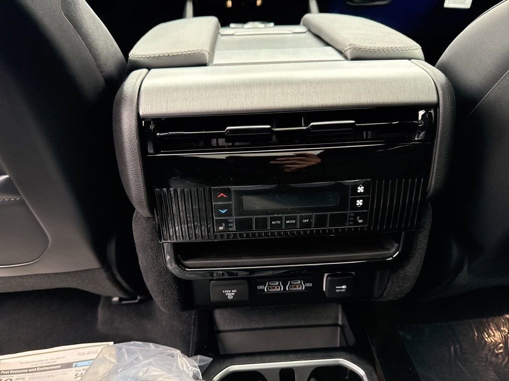 New 2026 Jeep Grand Wagoneer Limited image 25