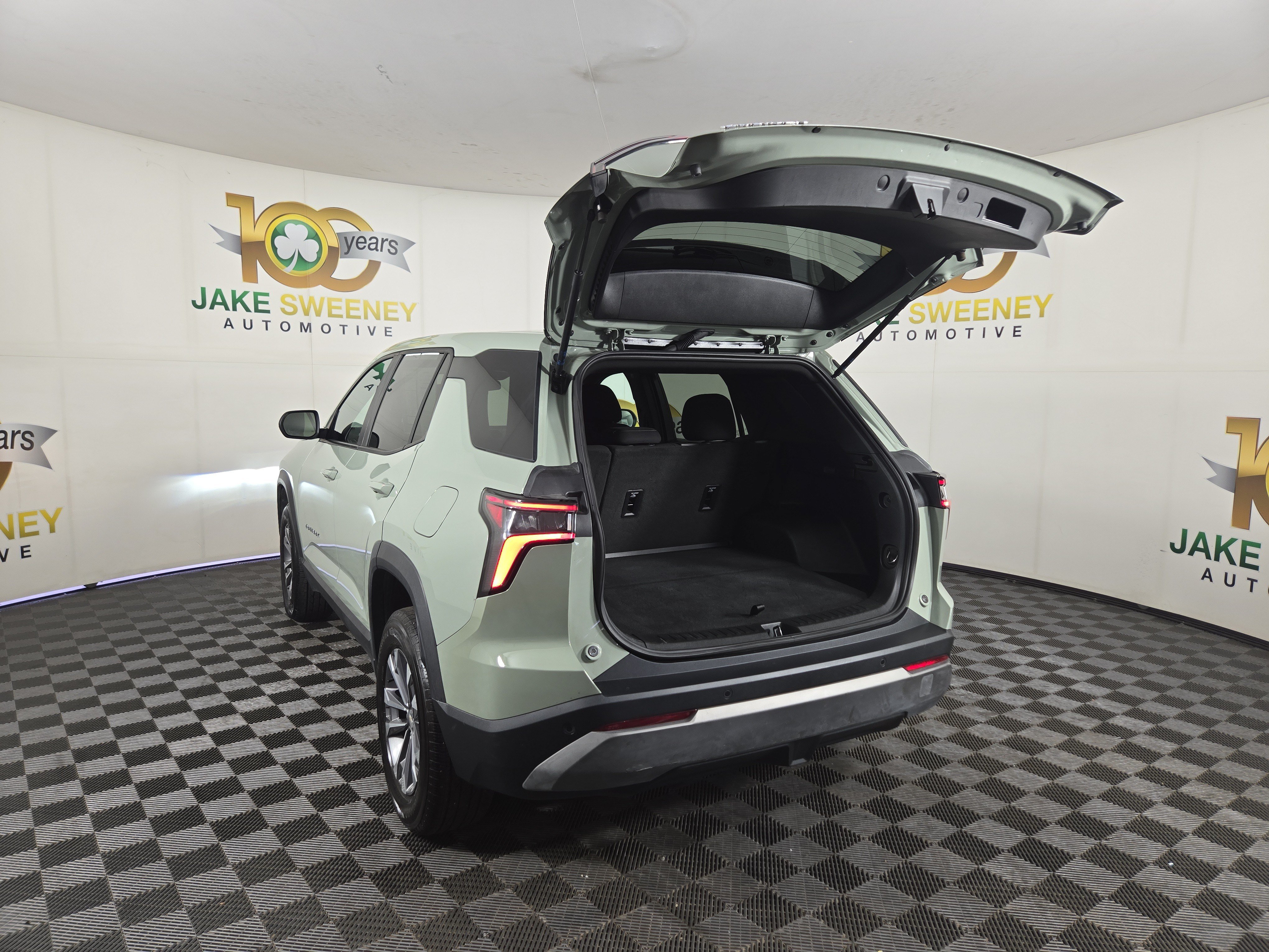 Certified 2026 Chevrolet Equinox LT FWD image 31