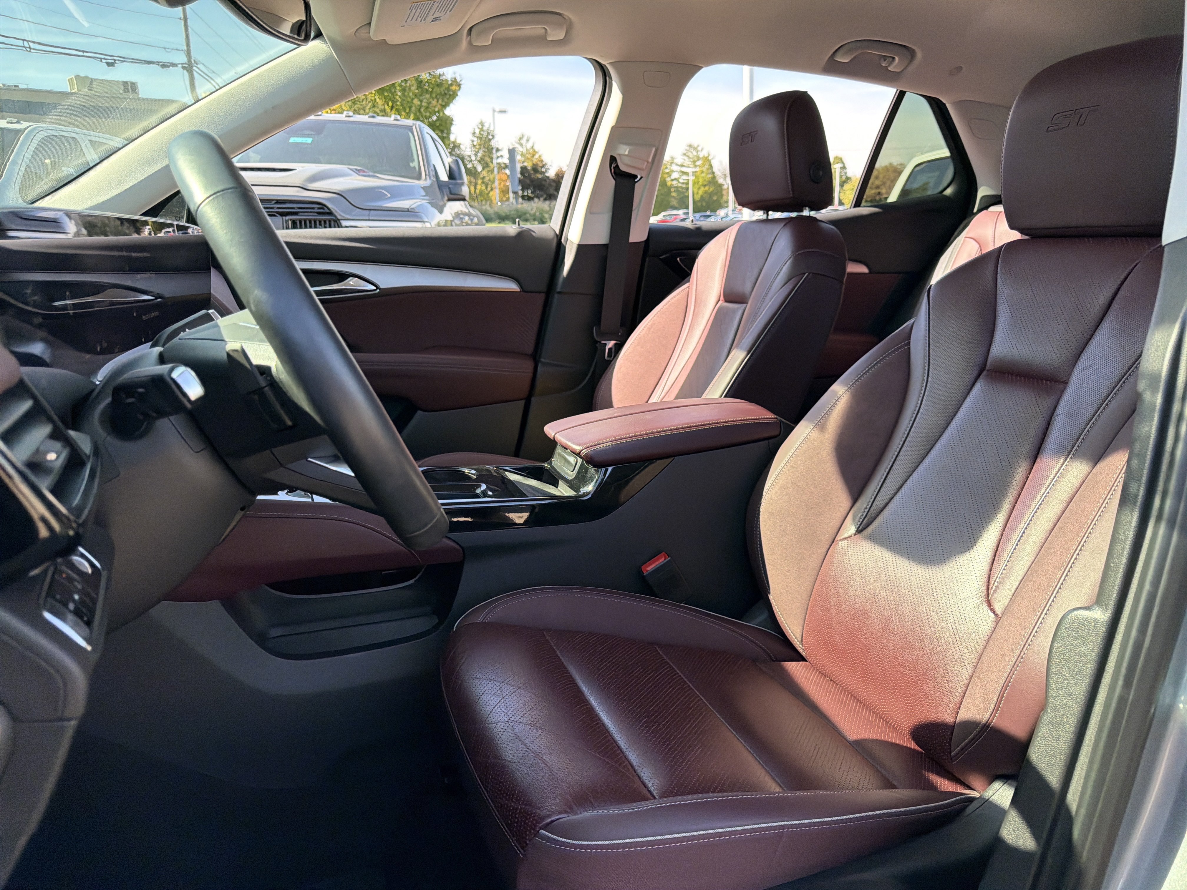 Used 2024 Buick Envision Sport Touring AWD/4WD image 13