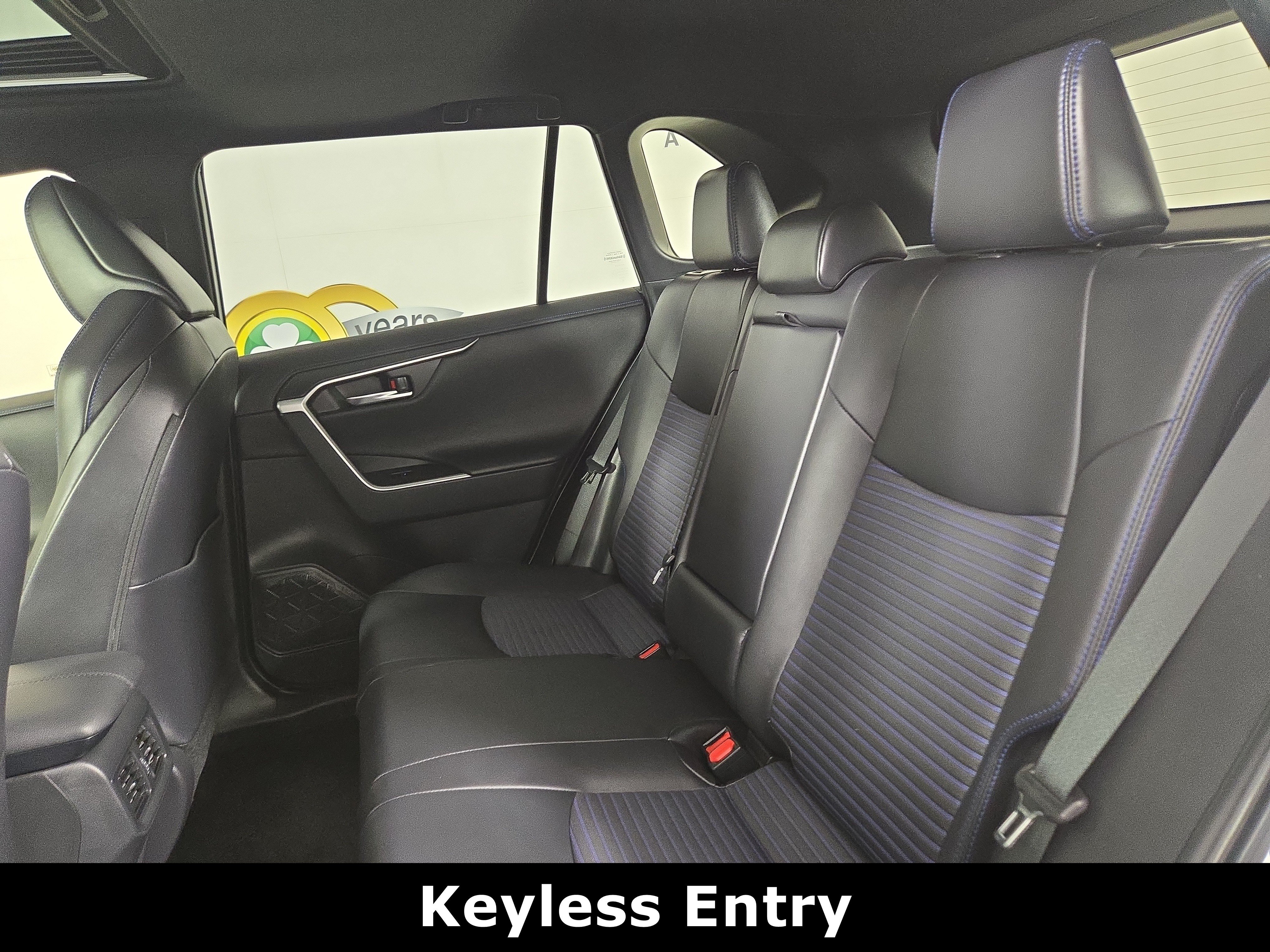 Used 2022 Toyota RAV4 XSE w/ XSE Grade Weather Package AWD/4WD image 12