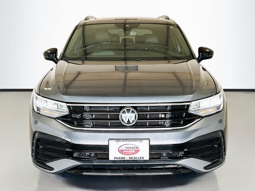 Used 2022 Volkswagen Tiguan SE R-Line FWD image 2