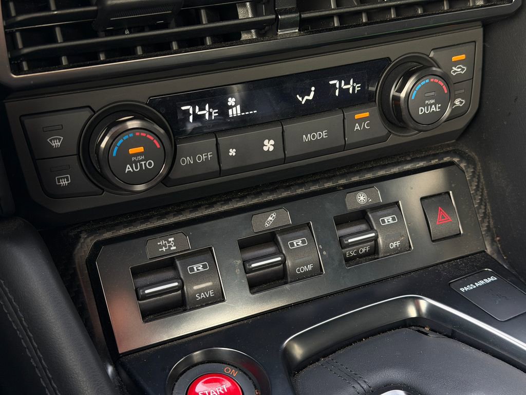 Used 2024 Nissan GT-R Premium w/ Floor Mat Package image 21