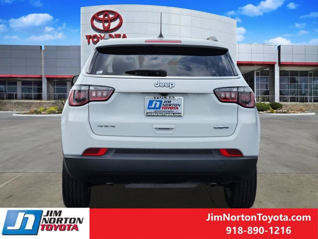 Used 2025 Jeep Compass Latitude AWD/4WD image 6
