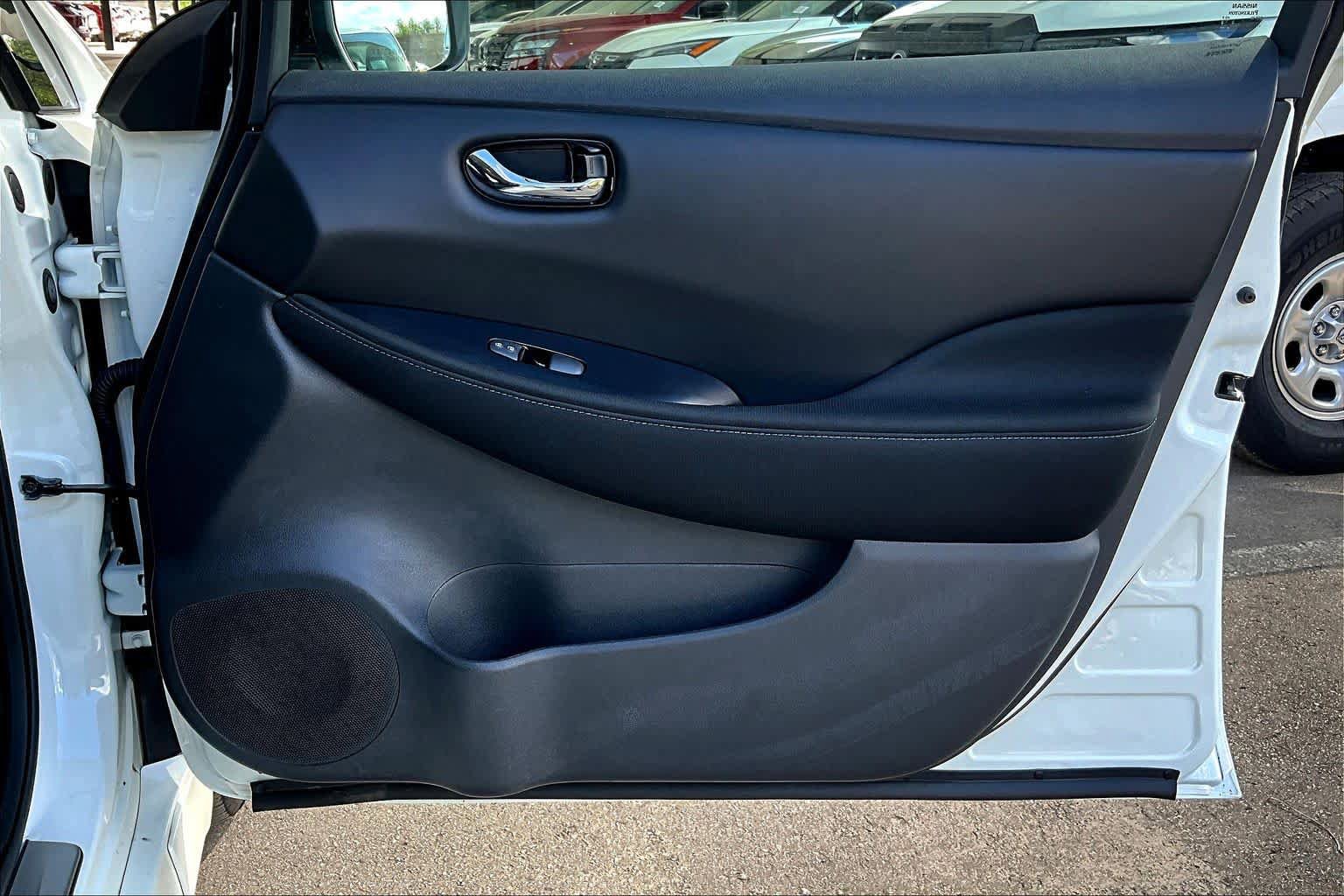 Used 2024 Nissan Leaf SV Plus image 21