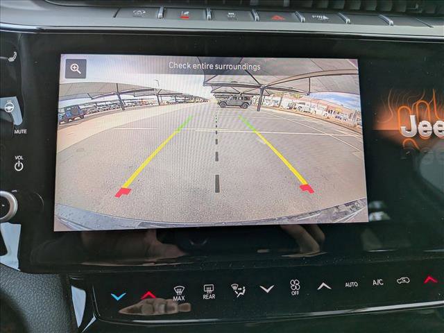 New 2026 Jeep Grand Cherokee Altitude image 13