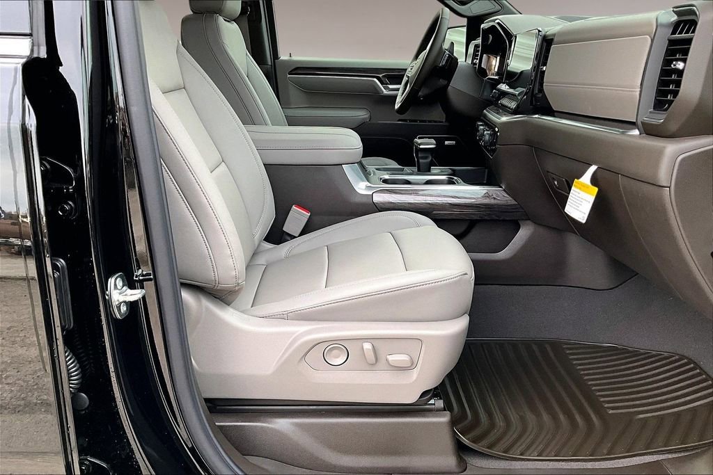 New 2026 Chevrolet Silverado 1500 LTZ image 10