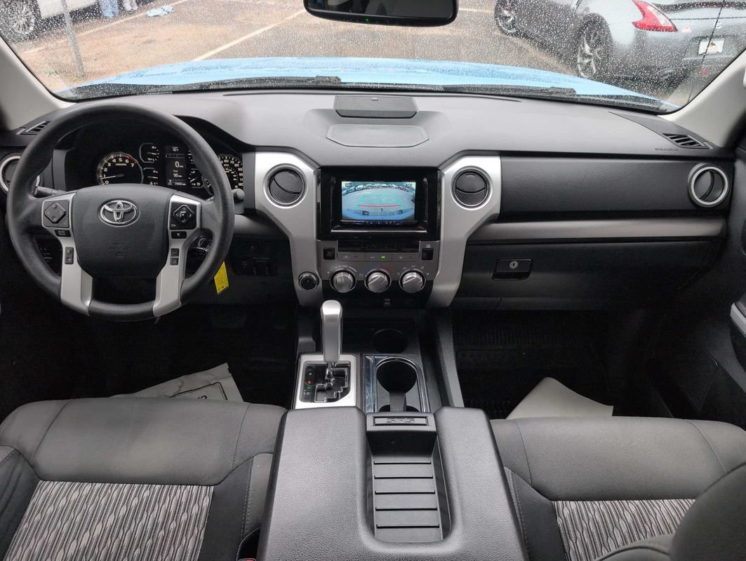 Used 2019 Toyota Tundra SR5 w/ SR5 Upgrade Package AWD/4WD image 11