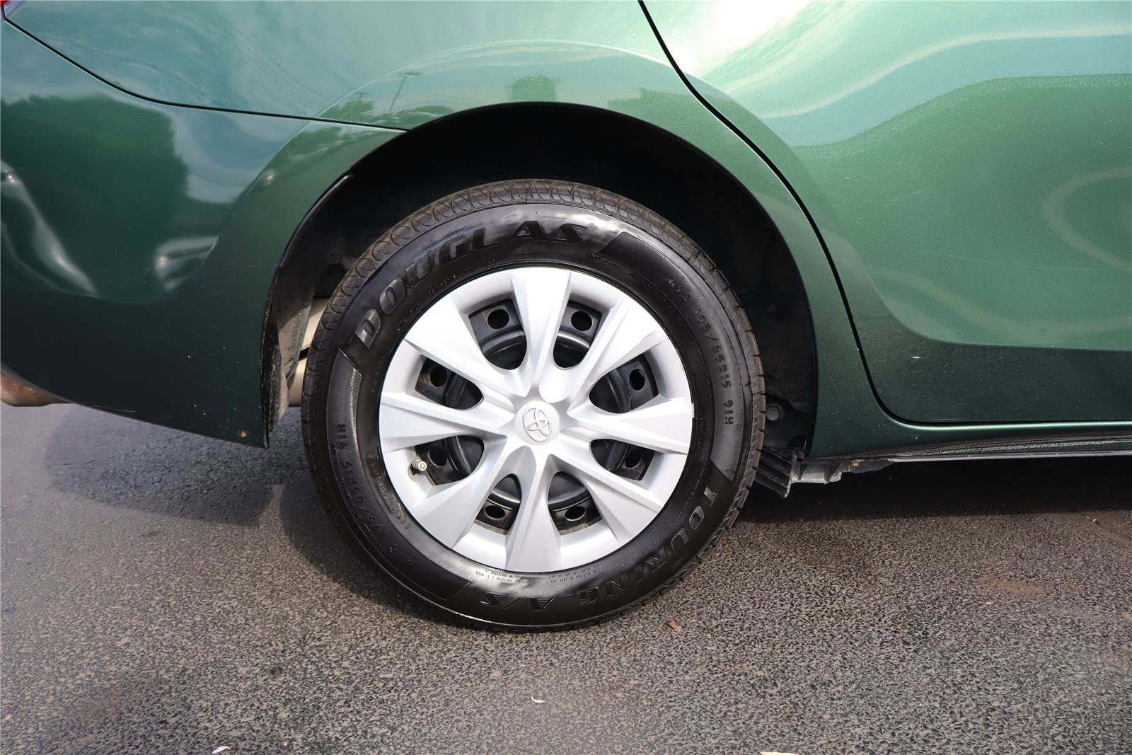 Used 2014 Toyota Corolla LE FWD image 8