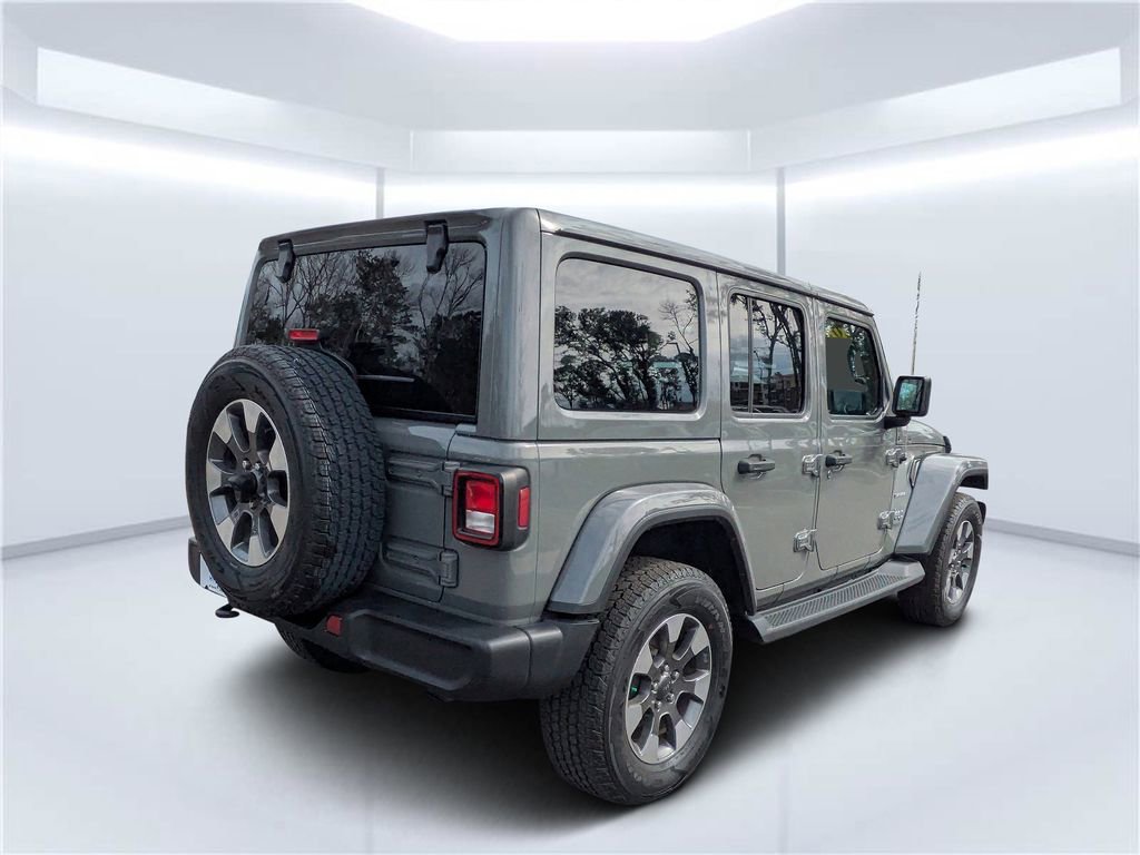 Used 2022 Jeep Wrangler Unlimited Sahara w/ Cold Weather Group image 3
