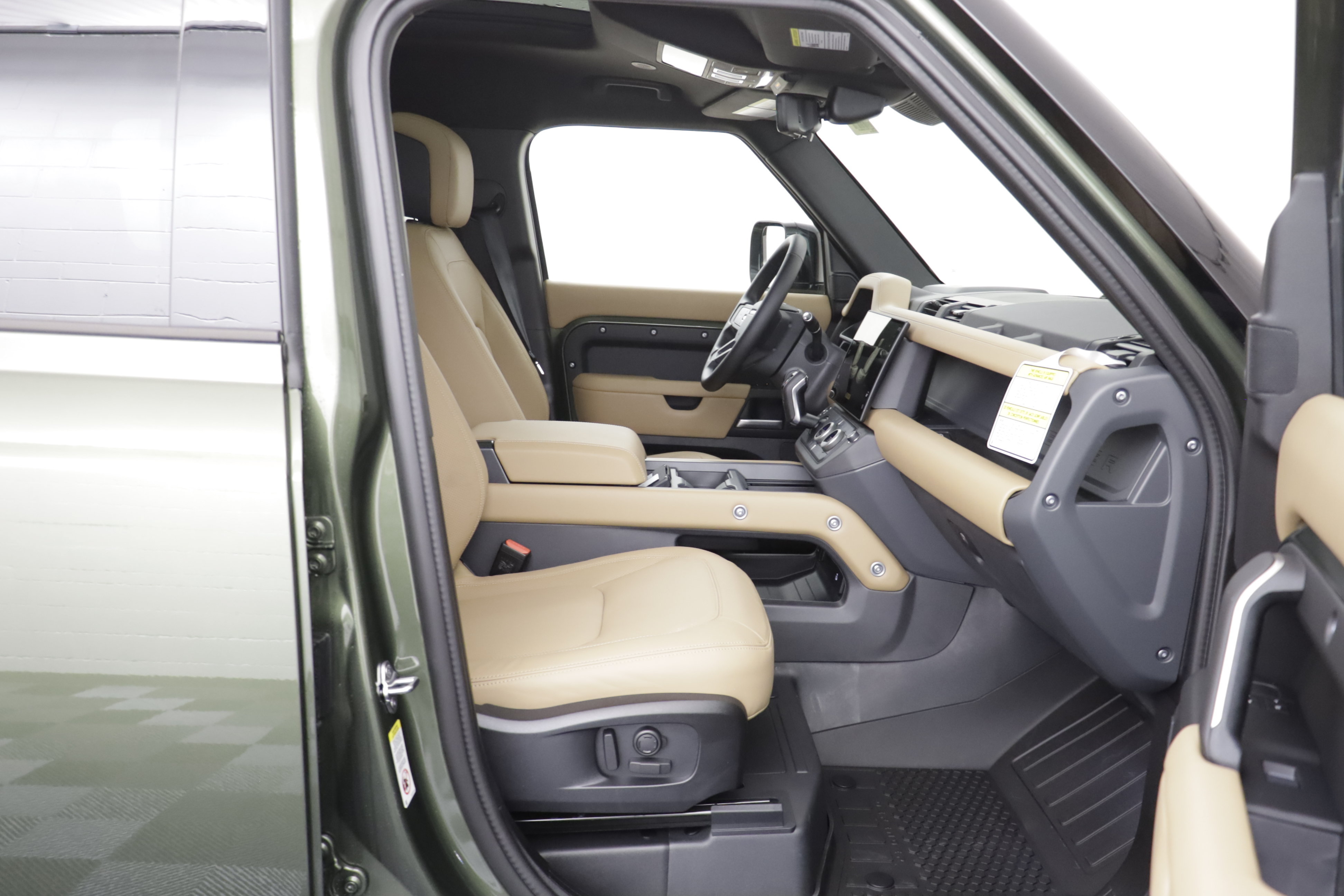 New 2026 Land Rover Defender 110 S AWD/4WD image 20