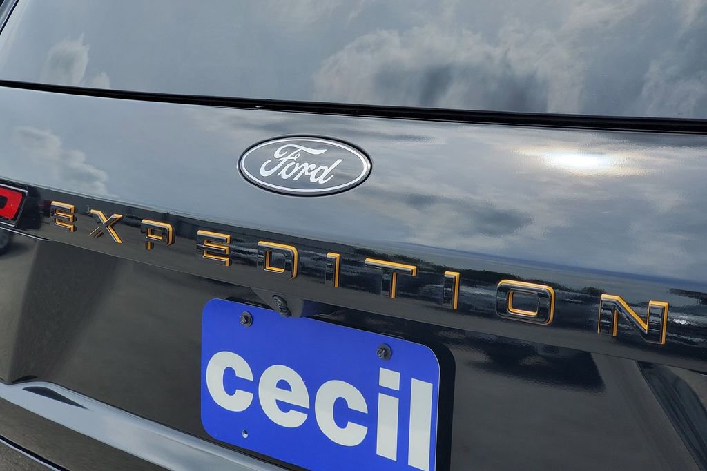 Certified 2025 Ford Expedition Tremor AWD/4WD image 7