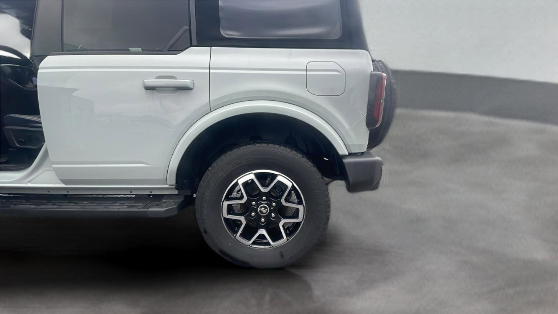 Certified 2024 Ford Bronco Outer Banks AWD/4WD image 25