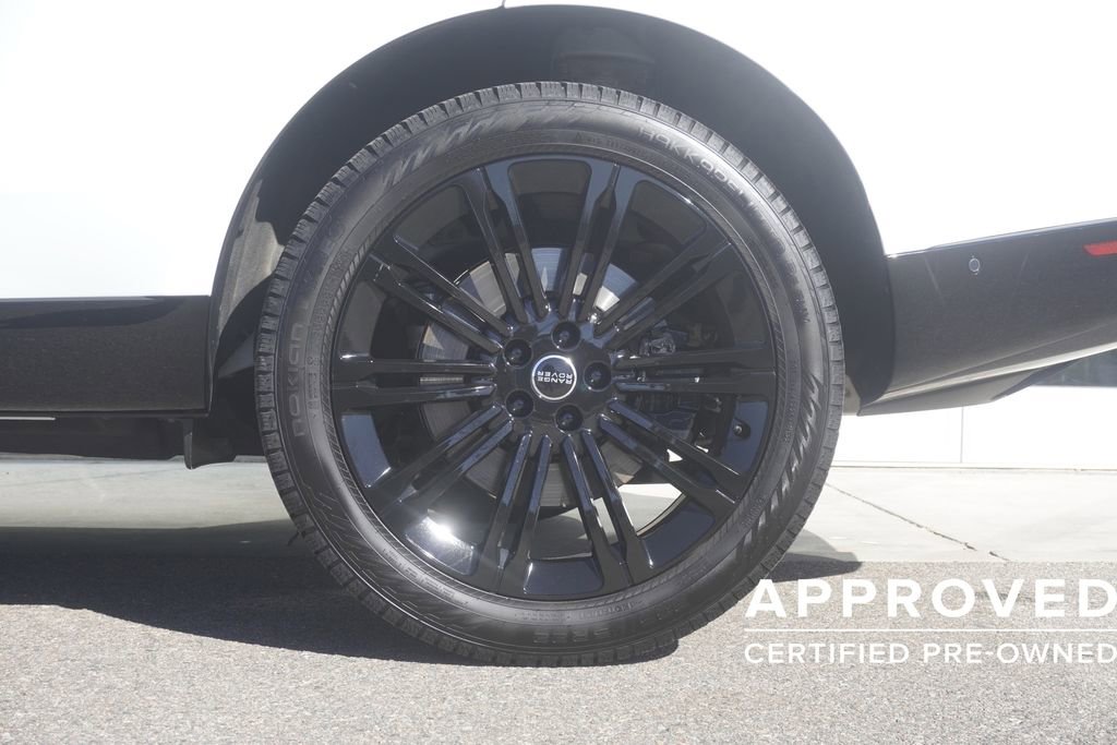 Used 2023 Land Rover Range Rover SE image 33
