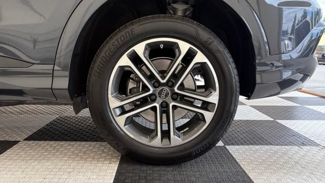Used 2025 Audi Q5 Premium Plus AWD/4WD image 11