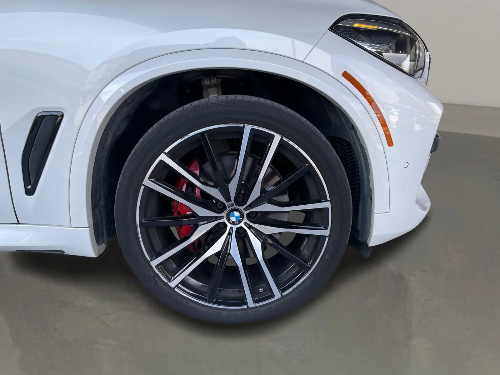 Used 2023 BMW X5 sDrive40i w/ M Sport Package RWD image 11