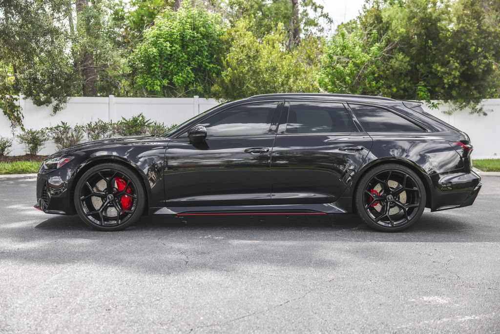 Used 2024 Audi RS 6 performance AWD/4WD image 10
