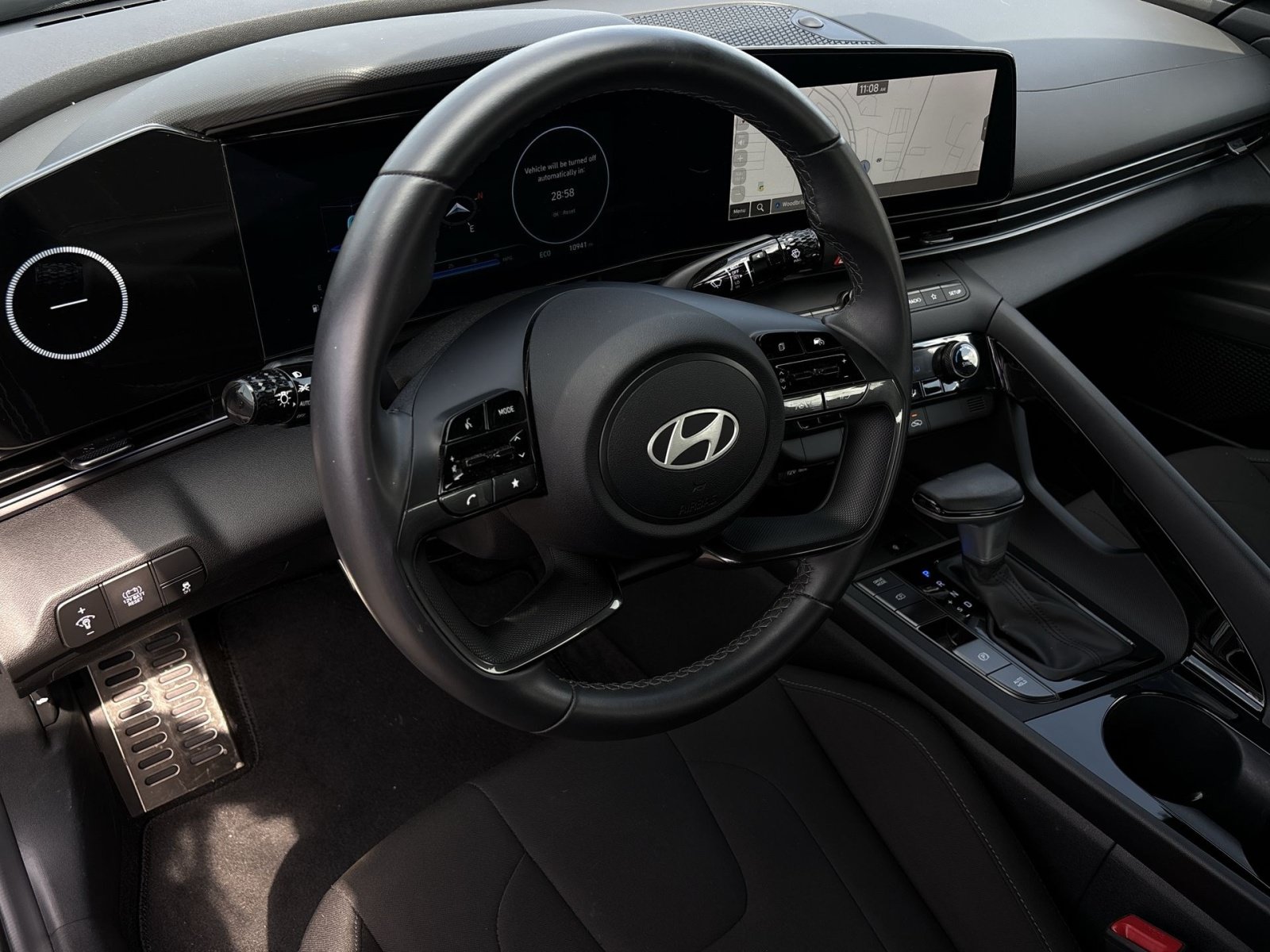 Used 2025 Hyundai Elantra SEL FWD image 15