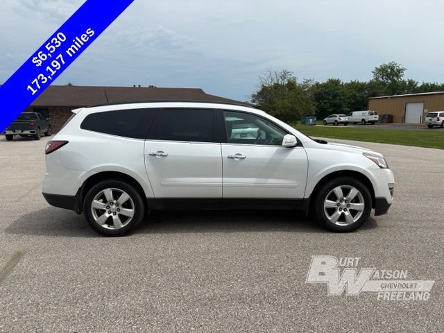 Used 2017 Chevrolet Traverse LT w/ Style and Technology Package FWD image 8