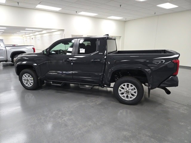 New 2026 Toyota Tacoma SR5 image 3