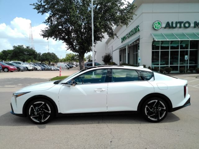 Used 2025 Kia K4 GT-Line w/ GT-Line Premium Package FWD image 14