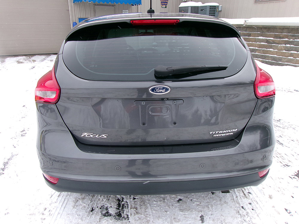 Used 2016 Ford Focus Titanium w/ Exterior Protection Package FWD image 4