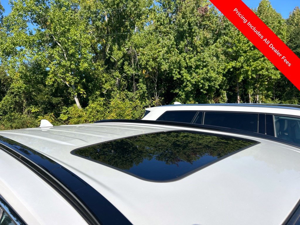 Used 2024 Toyota RAV4 Limited AWD/4WD image 3