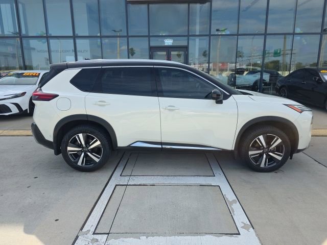 Used 2023 Nissan Rogue Platinum w/ Platinum Premium Package image 3