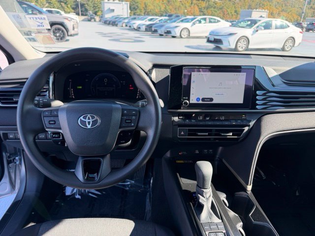 Used 2026 Toyota Camry LE w/ Preferred Package 2 (TMS) FWD image 12