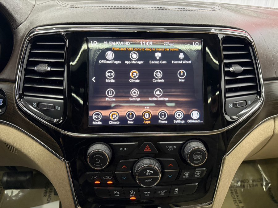 Used 2020 Jeep Grand Cherokee Overland AWD/4WD image 29