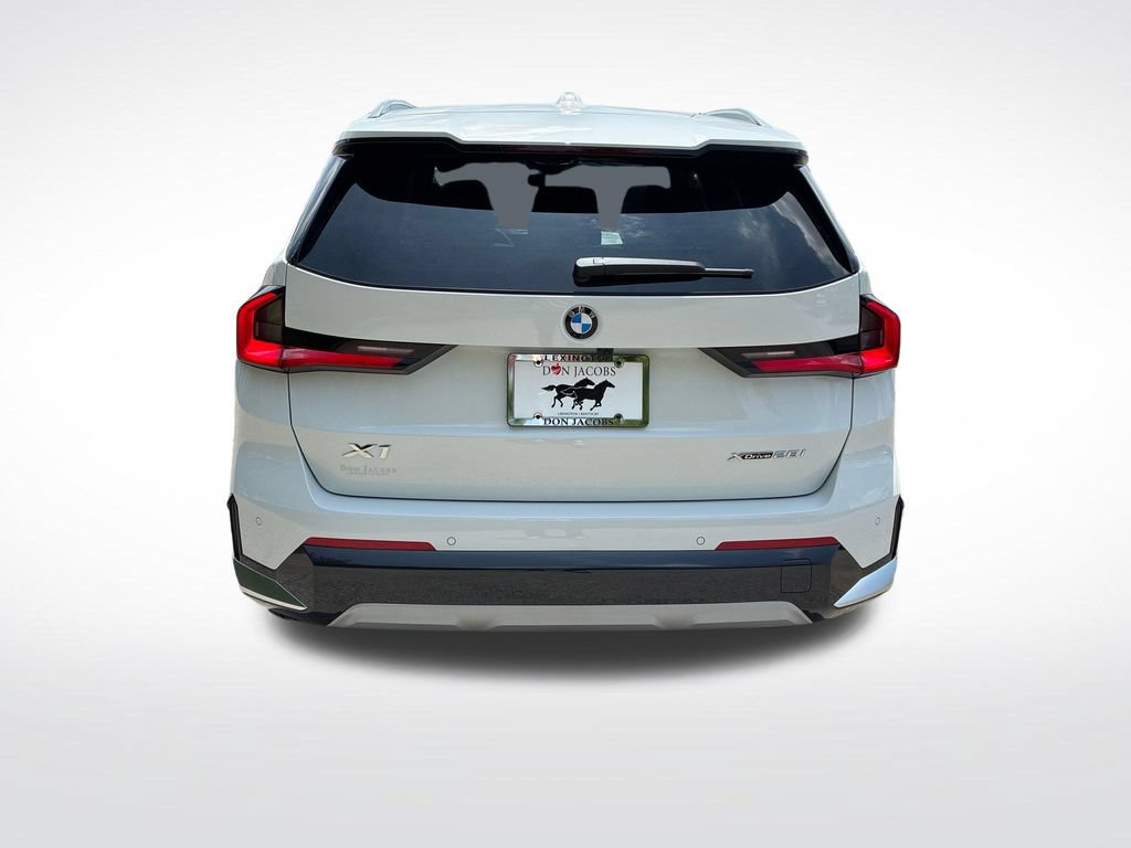New 2026 BMW X1 xDrive28i w/ Technology Package AWD/4WD image 4