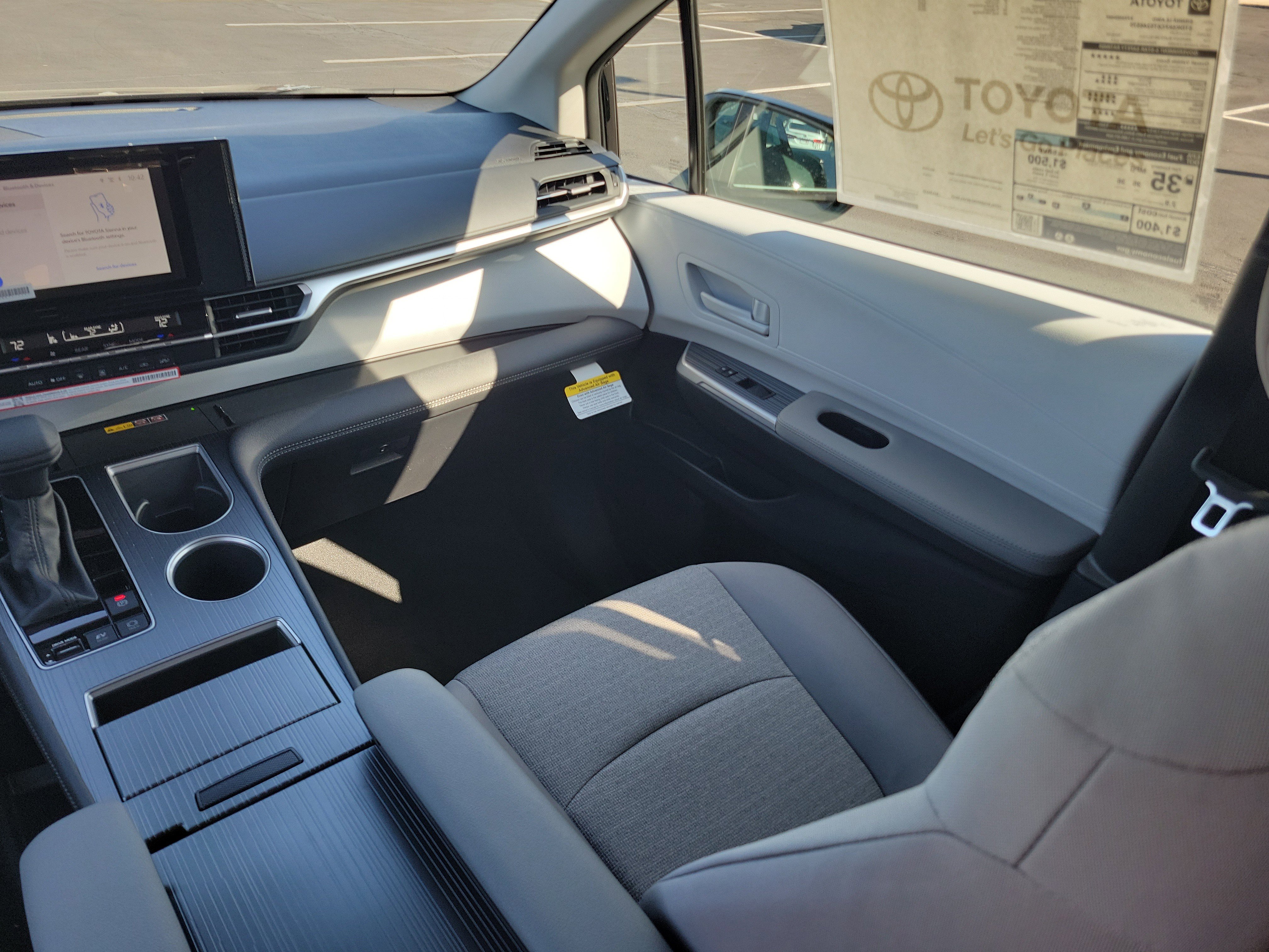 New 2026 Toyota Sienna LE image 24