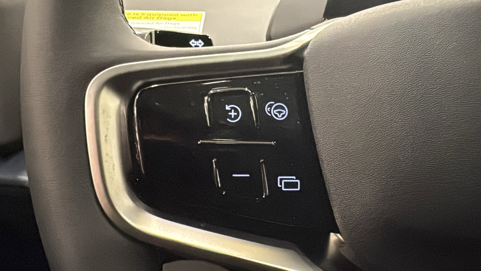 New 2026 Volvo EX30 Plus w/ Climate Package AWD/4WD image 13