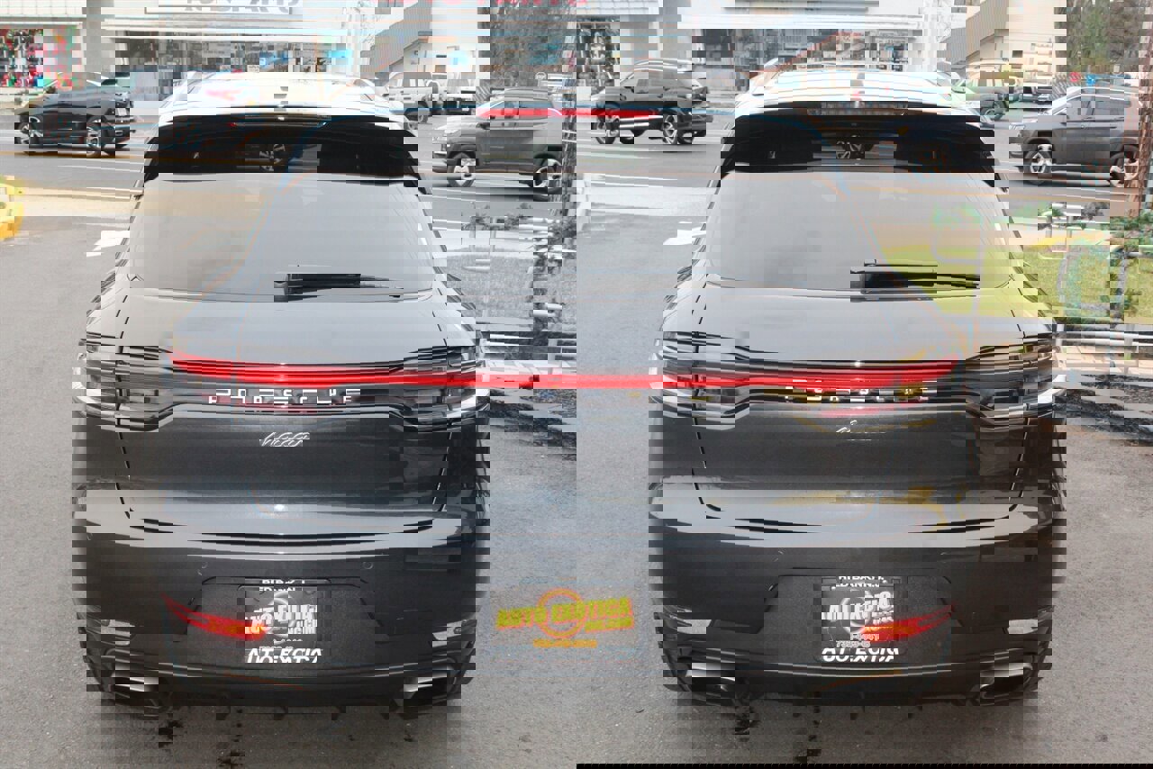 Used 2019 Porsche Macan image 25