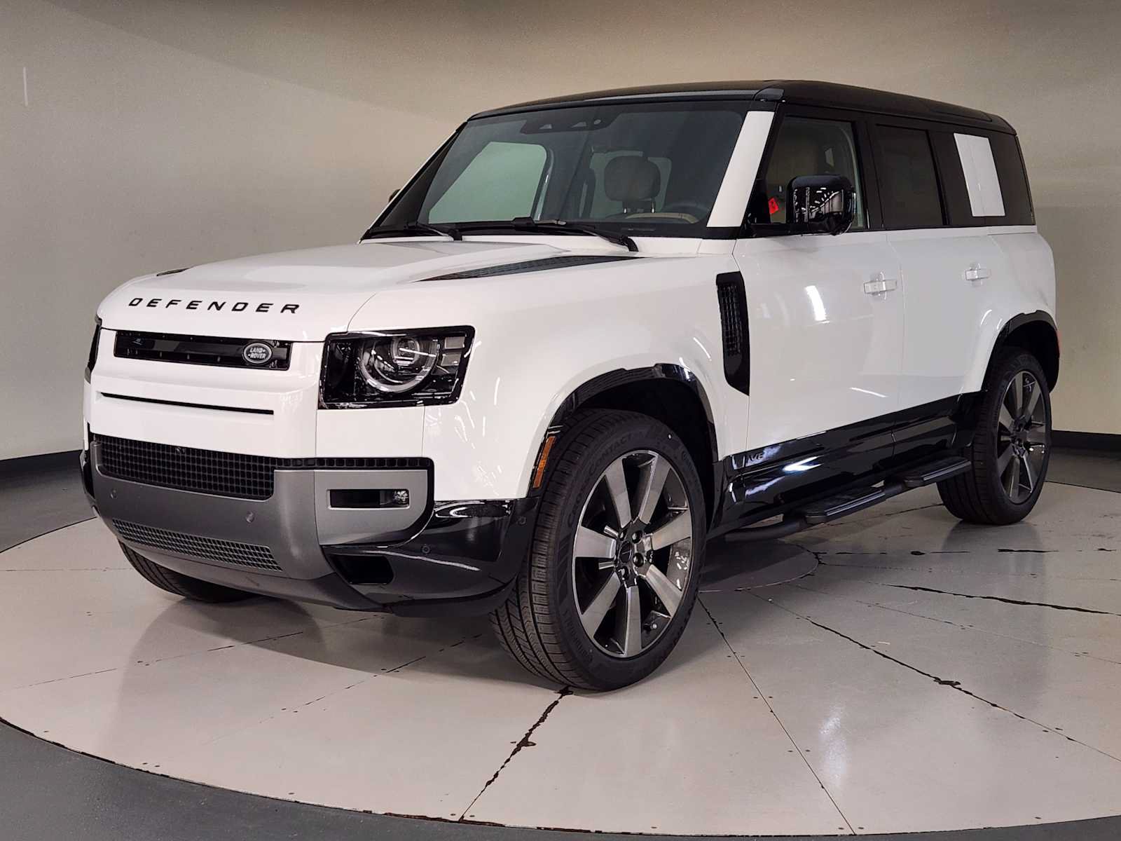 New 2026 Land Rover Defender 110 V8 AWD/4WD image 2