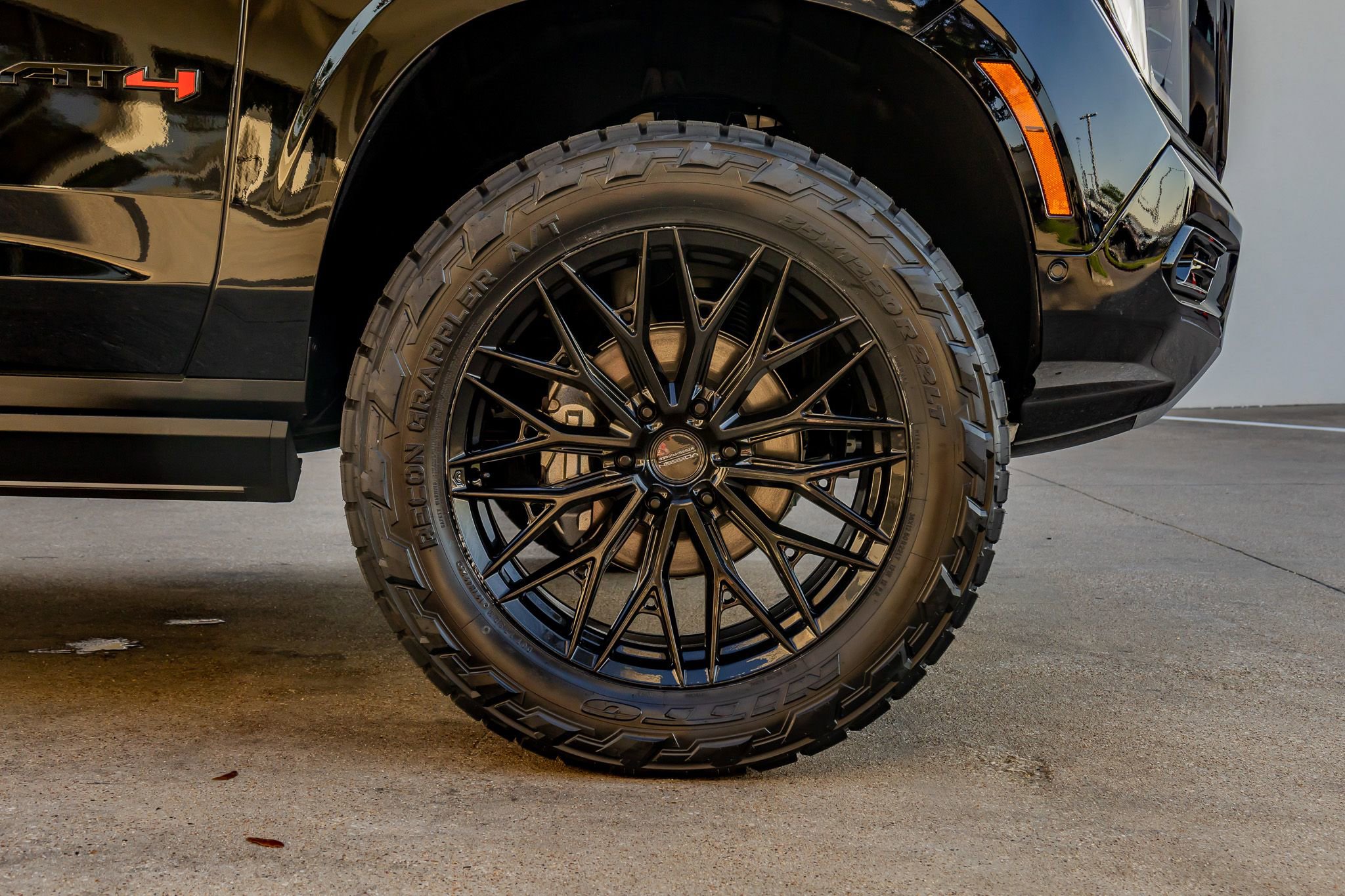 Used 2026 GMC Yukon AT4 Ultimate image 12