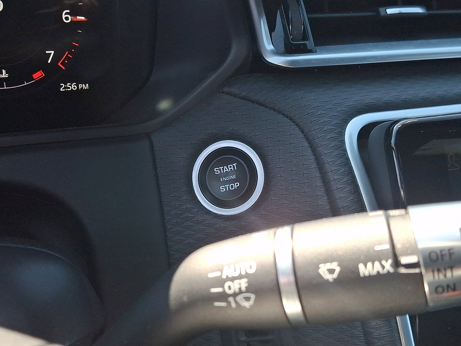 Used 2021 Land Rover Range Rover Velar R-Dynamic S image 24