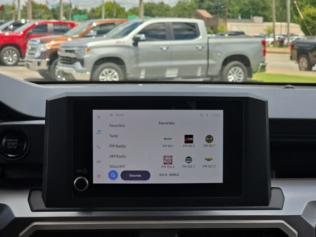 Certified 2025 Toyota Tacoma SR5 AWD/4WD image 13