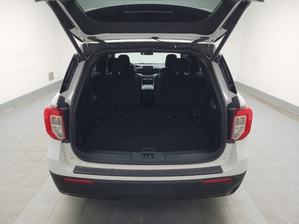 Used 2020 Ford Explorer XLT image 29