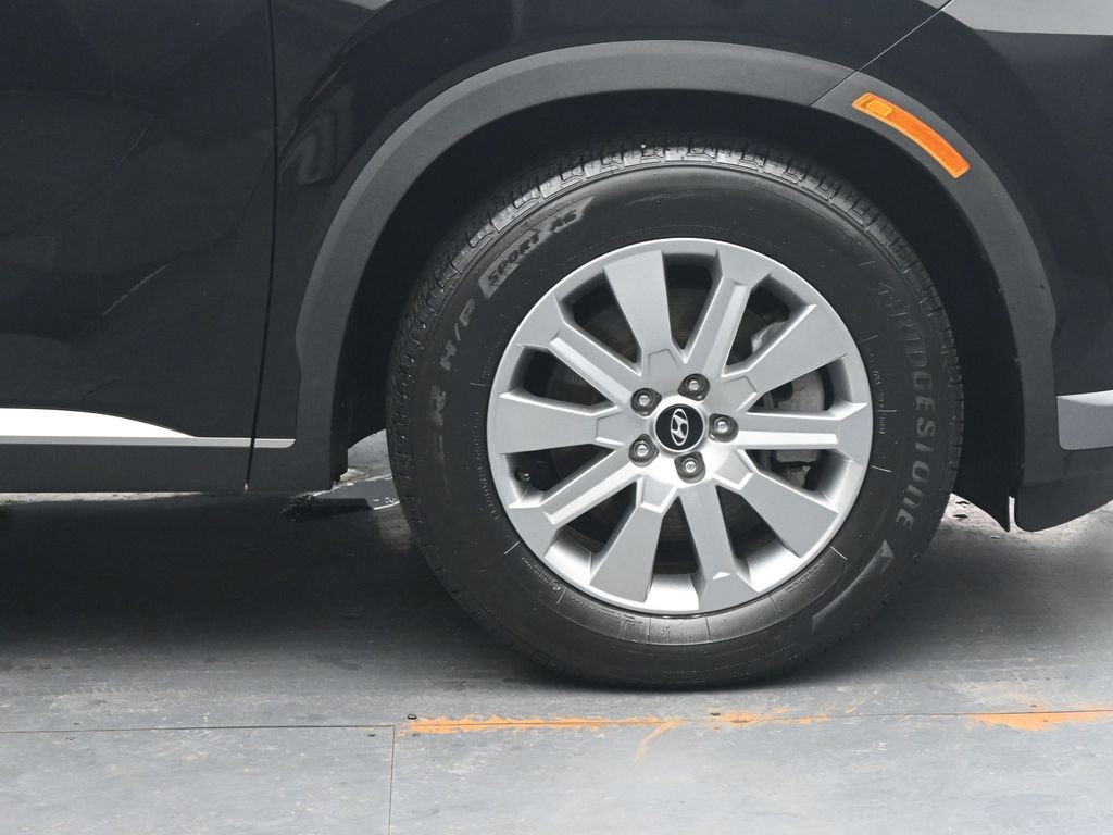 Used 2023 Hyundai Palisade SE w/ Cargo Package image 11