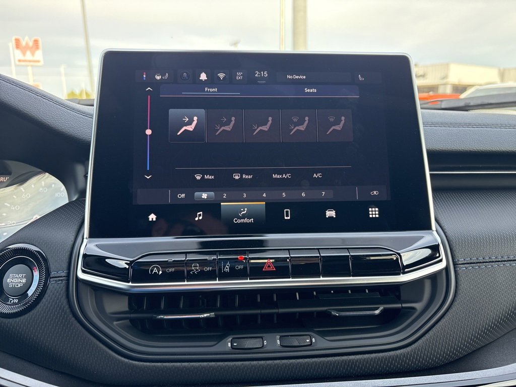 New 2026 Jeep Compass Latitude image 13