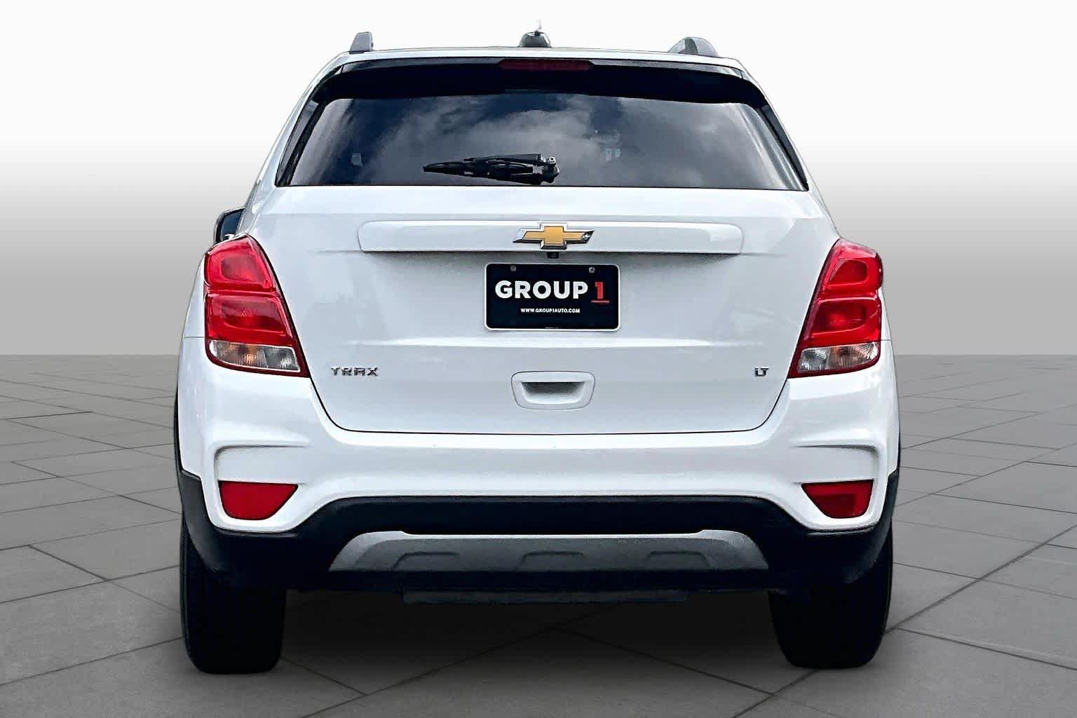 Used 2019 Chevrolet Trax LT w/ LT Convenience Package FWD image 5