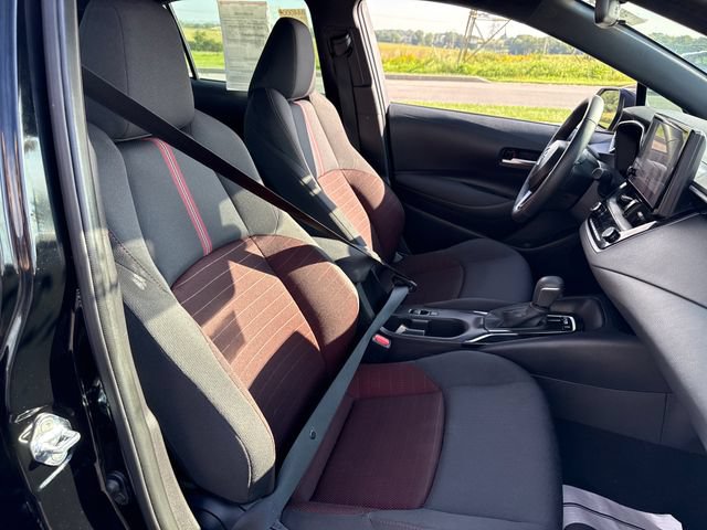 Used 2026 Toyota Corolla SE FWD image 13