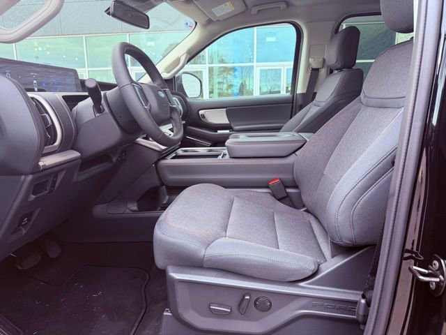 New 2025 Ford Expedition Max Active image 4