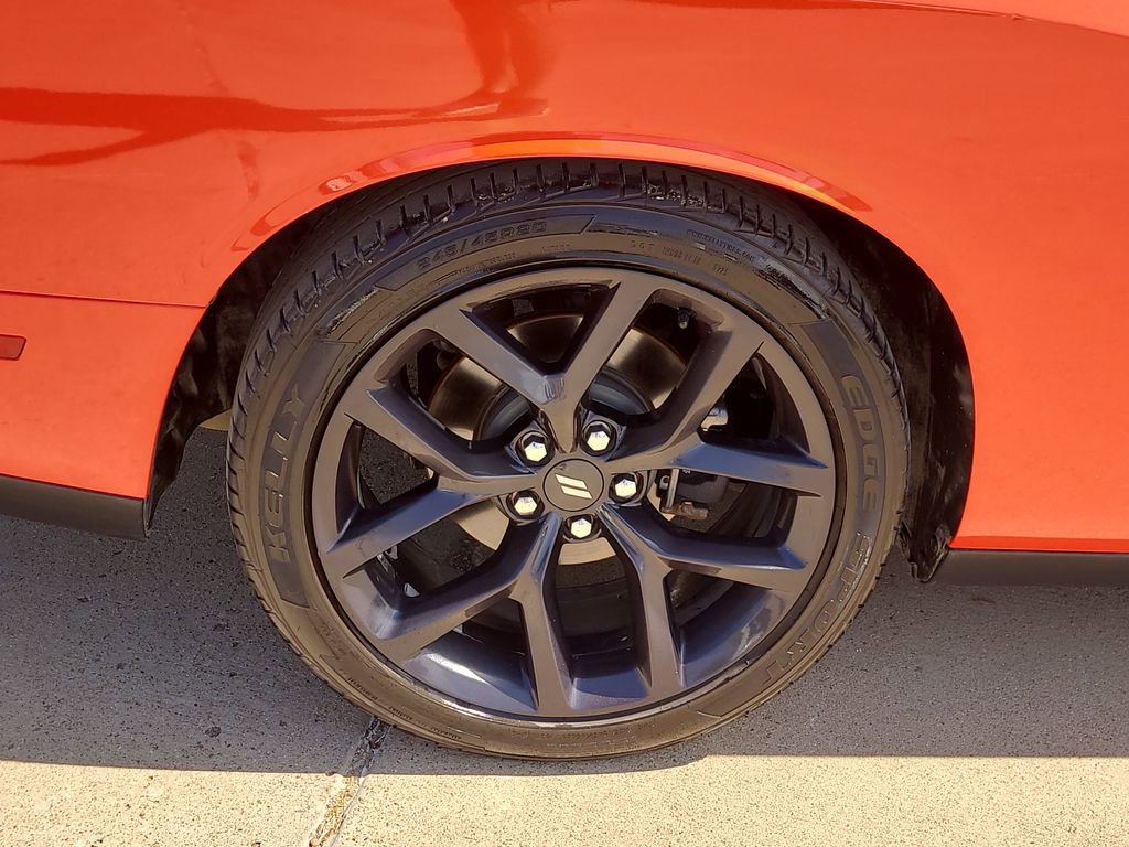 Used 2020 Dodge Challenger R/T w/ Plus Package image 6