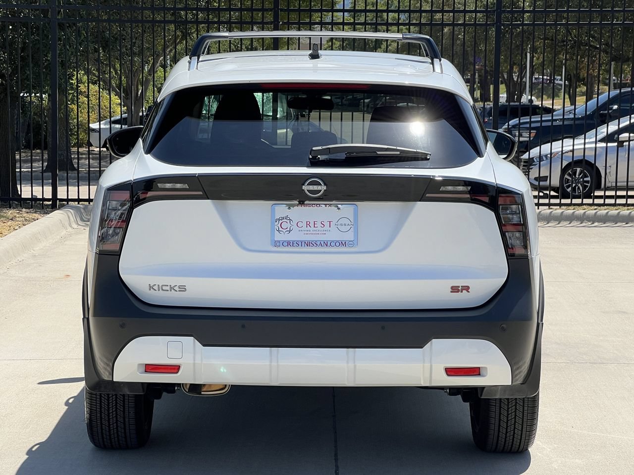 Certified 2026 Nissan Kicks SR FWD image 5