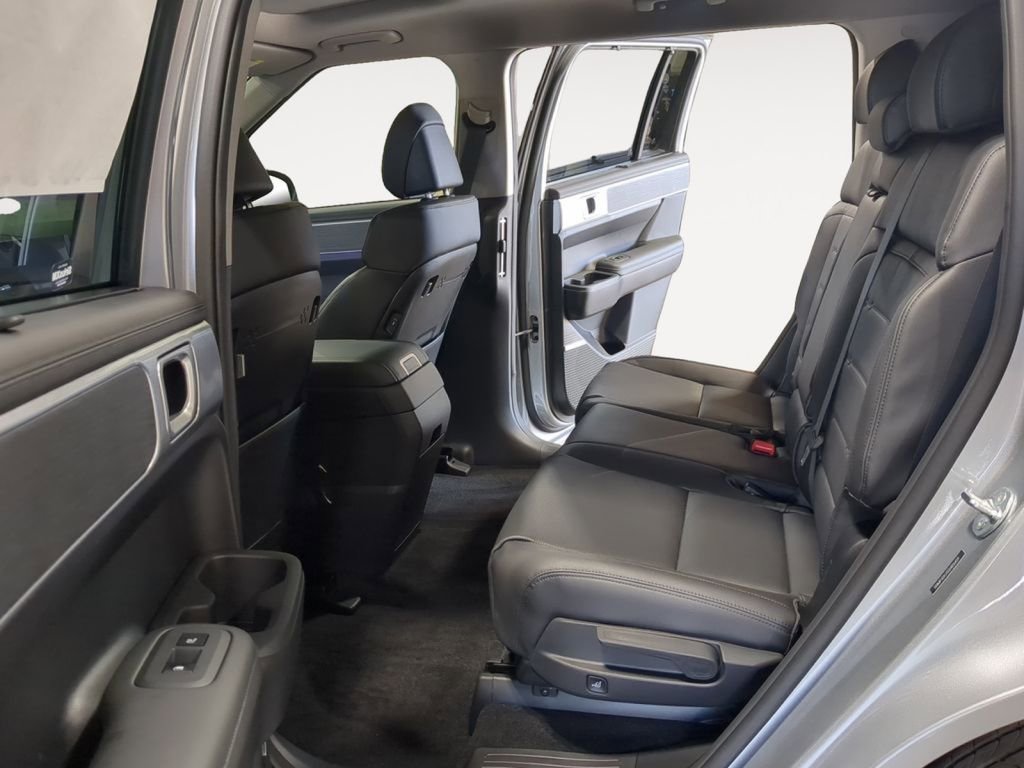 New 2025 Hyundai Santa Fe Limited image 9