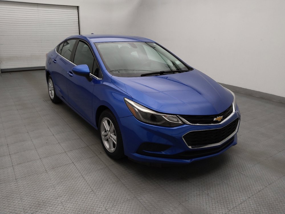 Used 2017 Chevrolet Cruze LT w/ Convenience Package FWD image 13