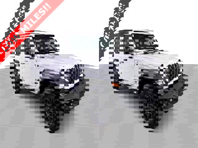 Used 2024 Jeep Wrangler Sport S image 2