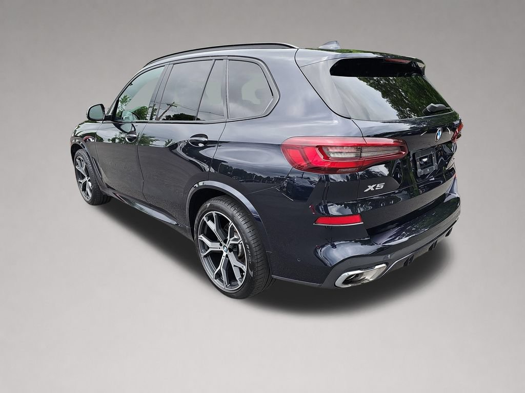 Certified 2022 BMW X5 xDrive40i w/ M Sport Package AWD/4WD image 6