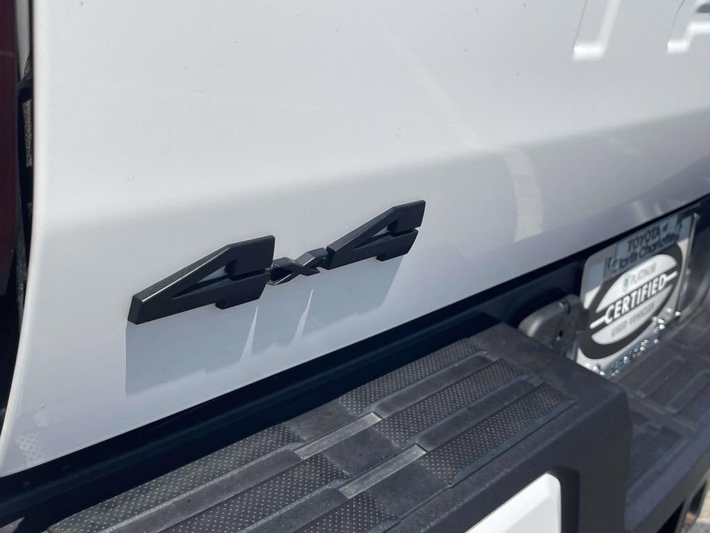 Used 2025 Toyota Tacoma TRD Off-Road AWD/4WD image 9